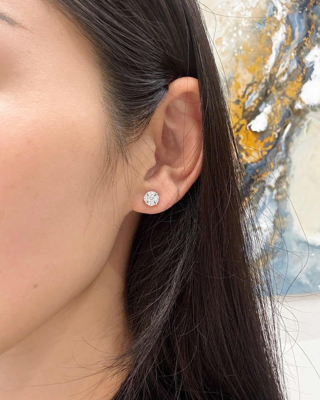 Round Illusion Round Ear Studs @ Avenue Dimonds